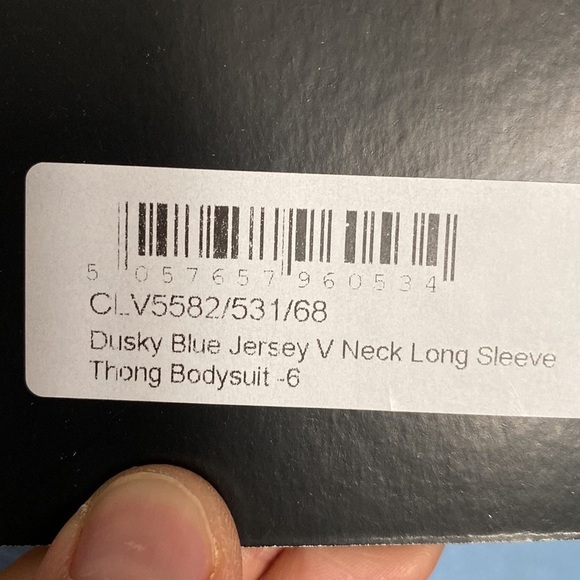 Pretty little thing  Dusky Blue Jersey V Neck Long Sleeve Thing Bodysuit - Picture 9 of 9